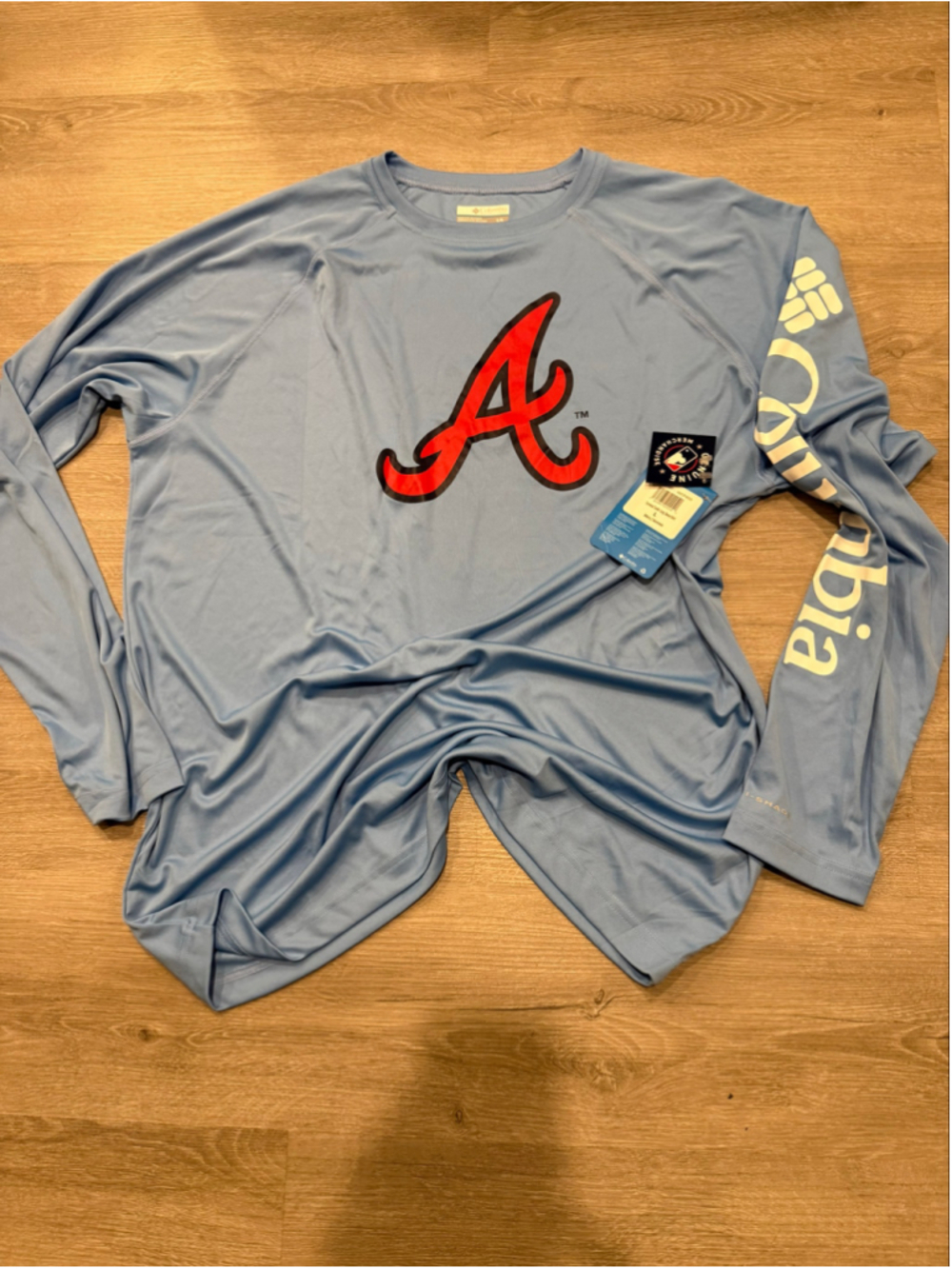 Men's Columbia Atlanta Braves PFG Long Sleeve Tee, Light Blue, Size L